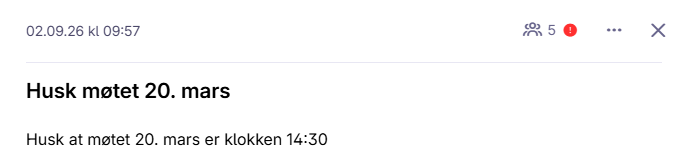 Toppen av en sendt melding med mottakerantall og et rødt utropstegn markert. Klikk på mottakerikonet med antallet for å åpne mottakerlisten.