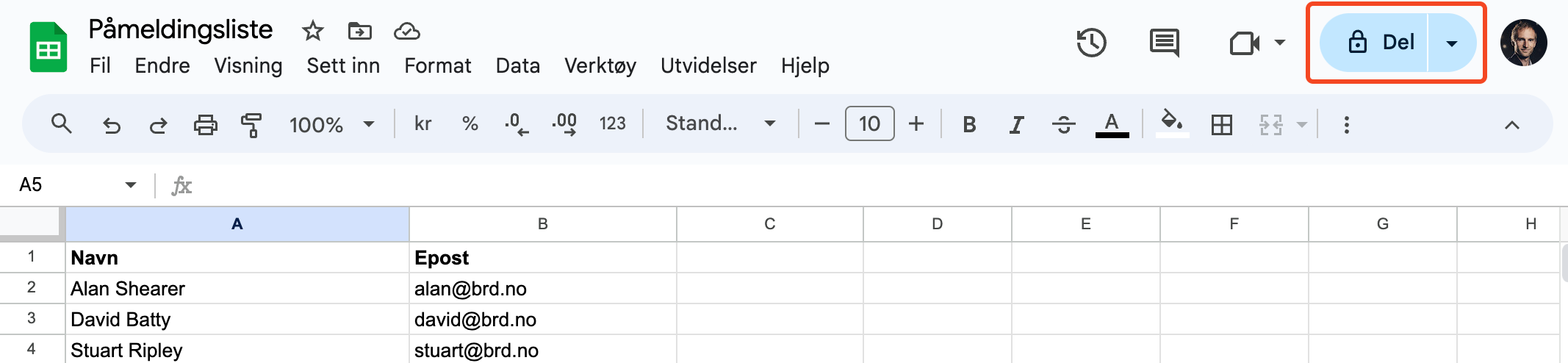 Google Sheets med påmeldingsliste, kolonner for navn og epost og delingsknapp